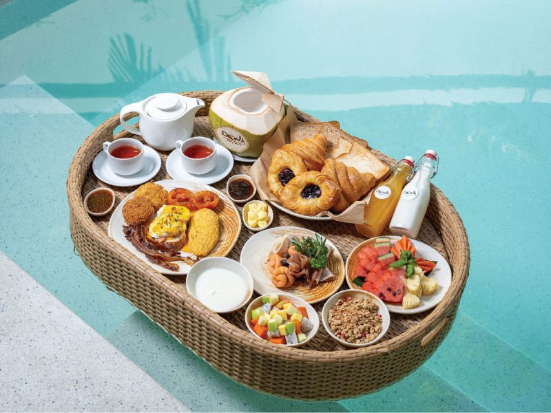 floating-breakfast